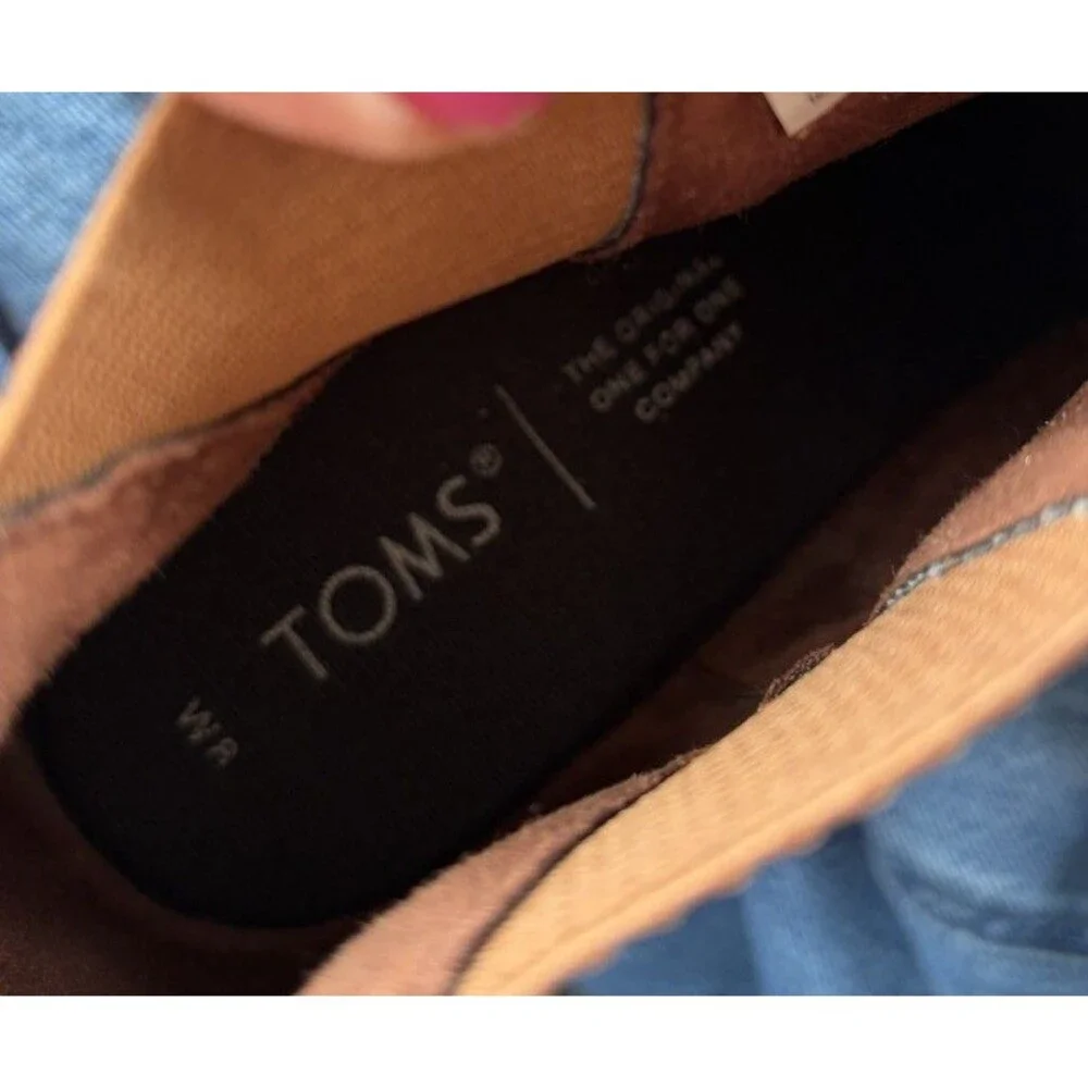 TOMS Kelsey Women's Tan Oiled Nubuck Suede Wedge Chelsea Ankle Booties Size 8